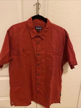 Patagonia Men's Short Sleeve Button-Up Shirt — Red